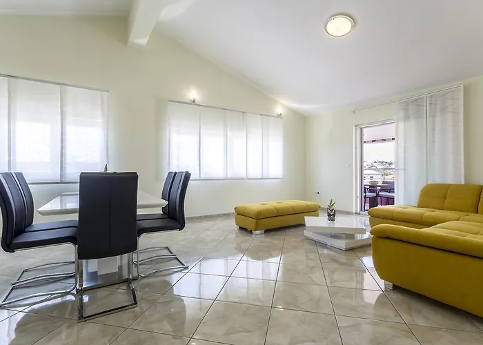 Apartment Lukic Split