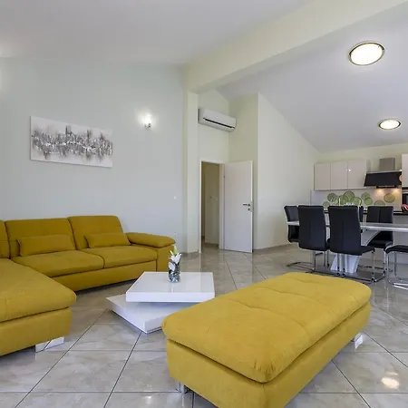 Apartment Lukic *