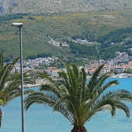 Lukić *