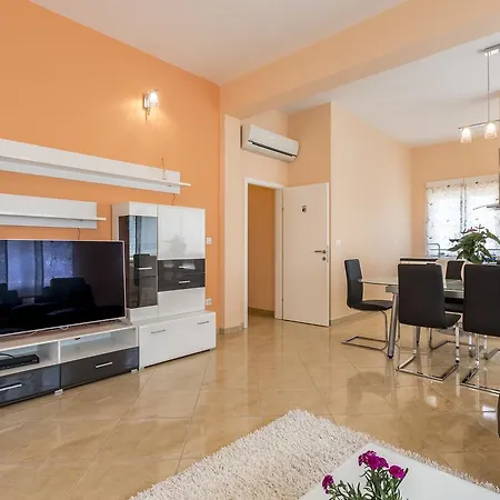 Апартаменты Lukic *